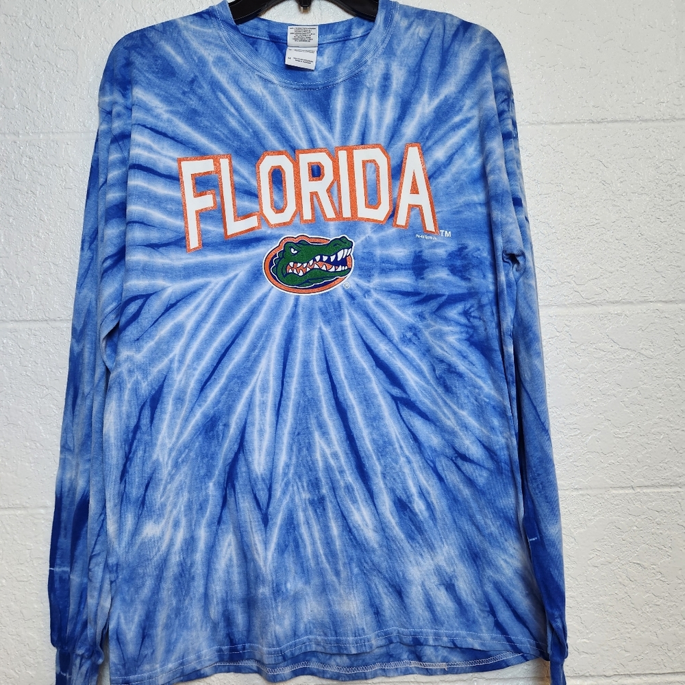 Florida Gators Gildan Ultra Cotton Long Sleeve Shirt. Tie dye blue. Size M